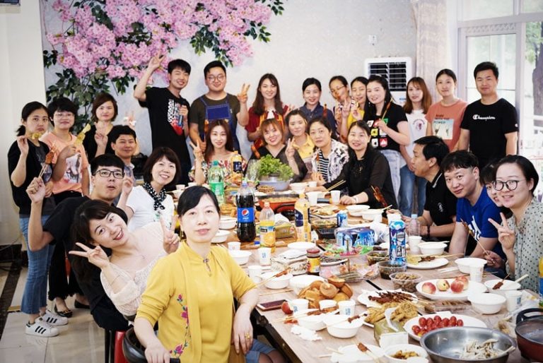 dinner party of honeyoung