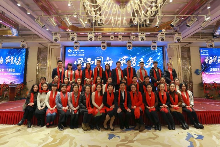 group photo of honeyoung
