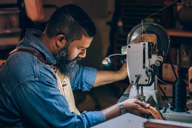 Smart backpack manufacturer
