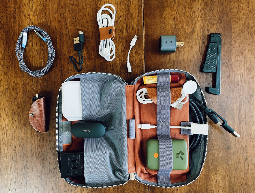 Tech pouch